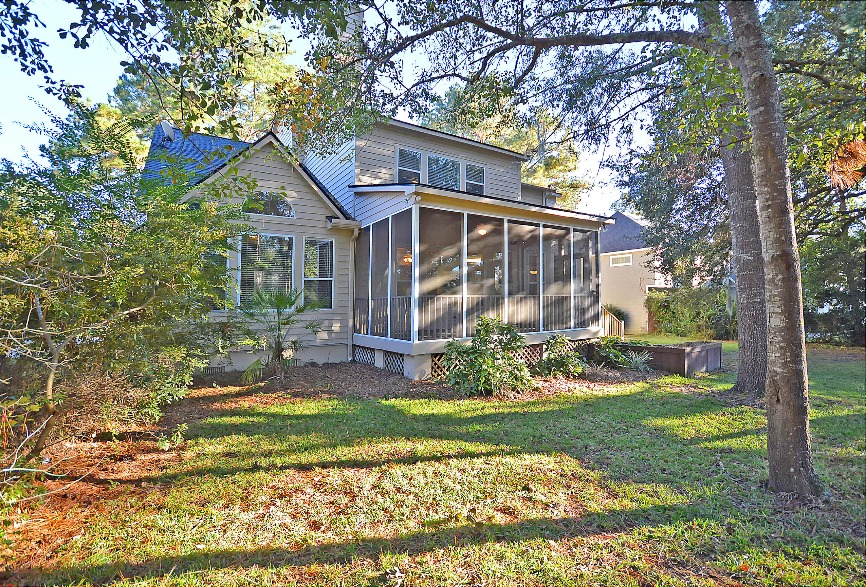 318 Clubview Road Summerville, SC 29485 - Photo 34 of 41 Rear view of home