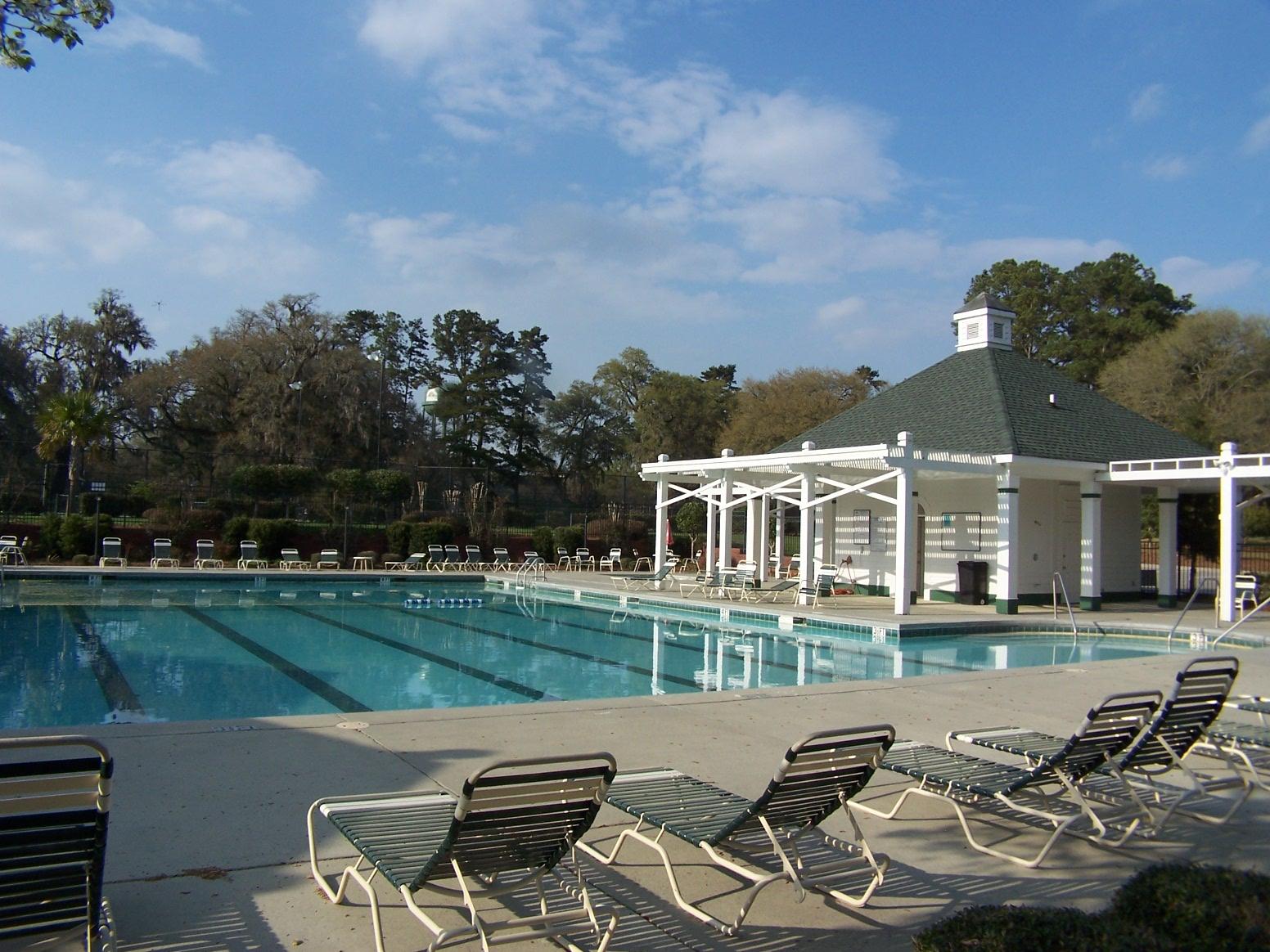 318 Clubview Road Summerville, SC 29485 - Photo 38 of 41 Legend Oaks pool