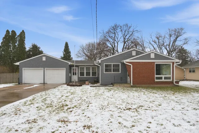 $275,000 | 206 Boulevard Street, Sandwich, IL 60548