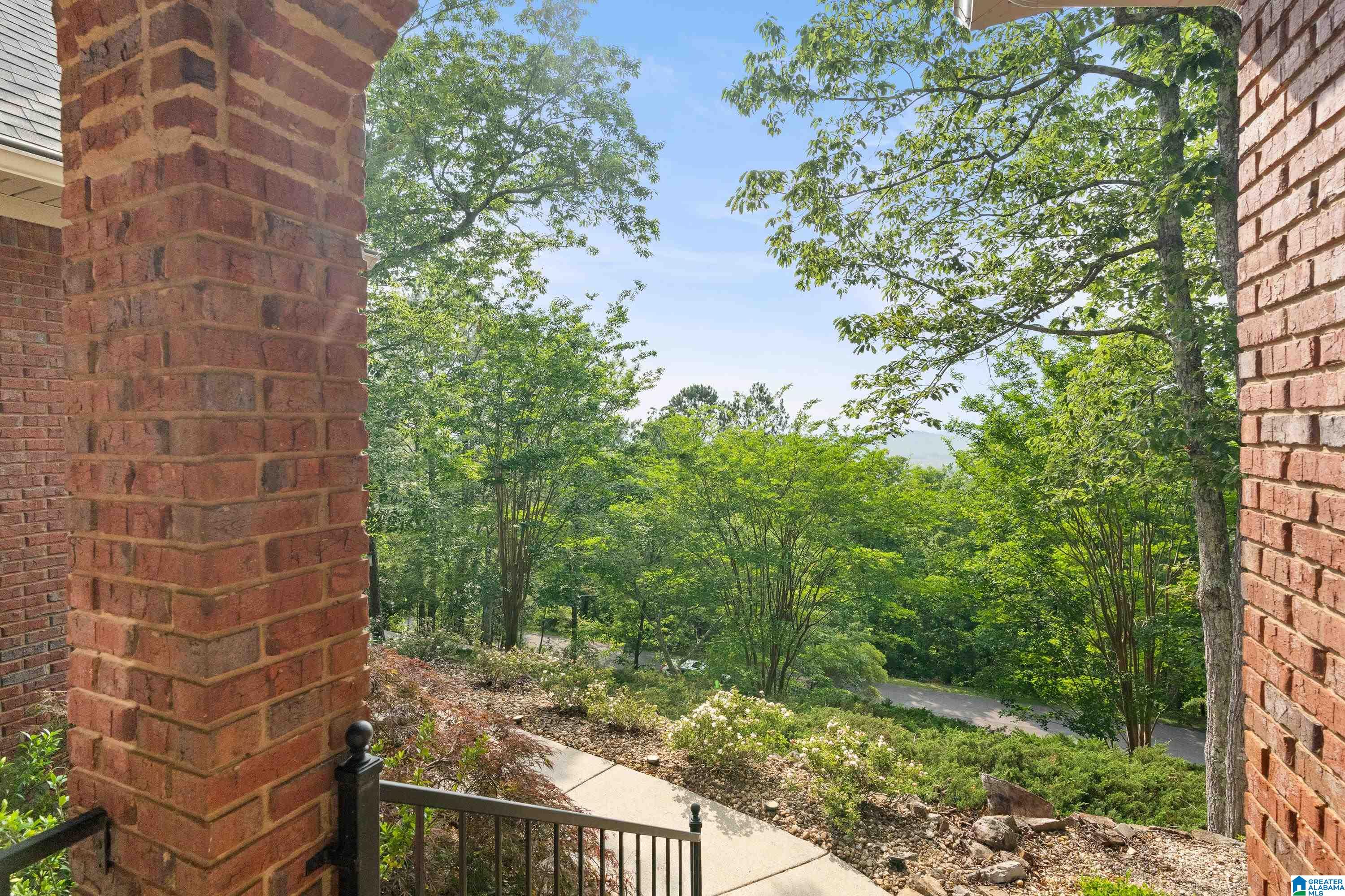107 Oxford Way Pelham, AL 35124 - Photo 6 of 68