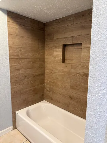 $1,800 | 10727 Staghill Drive, Houston, TX 77064