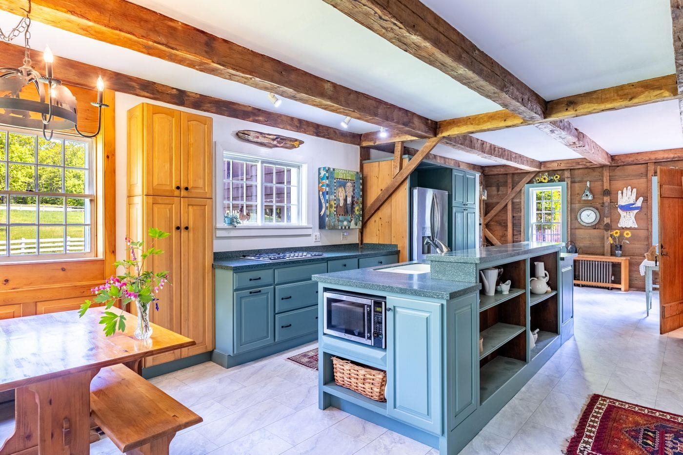 428 N Road Salisbury, NH 03235 - Photo 13 of 54