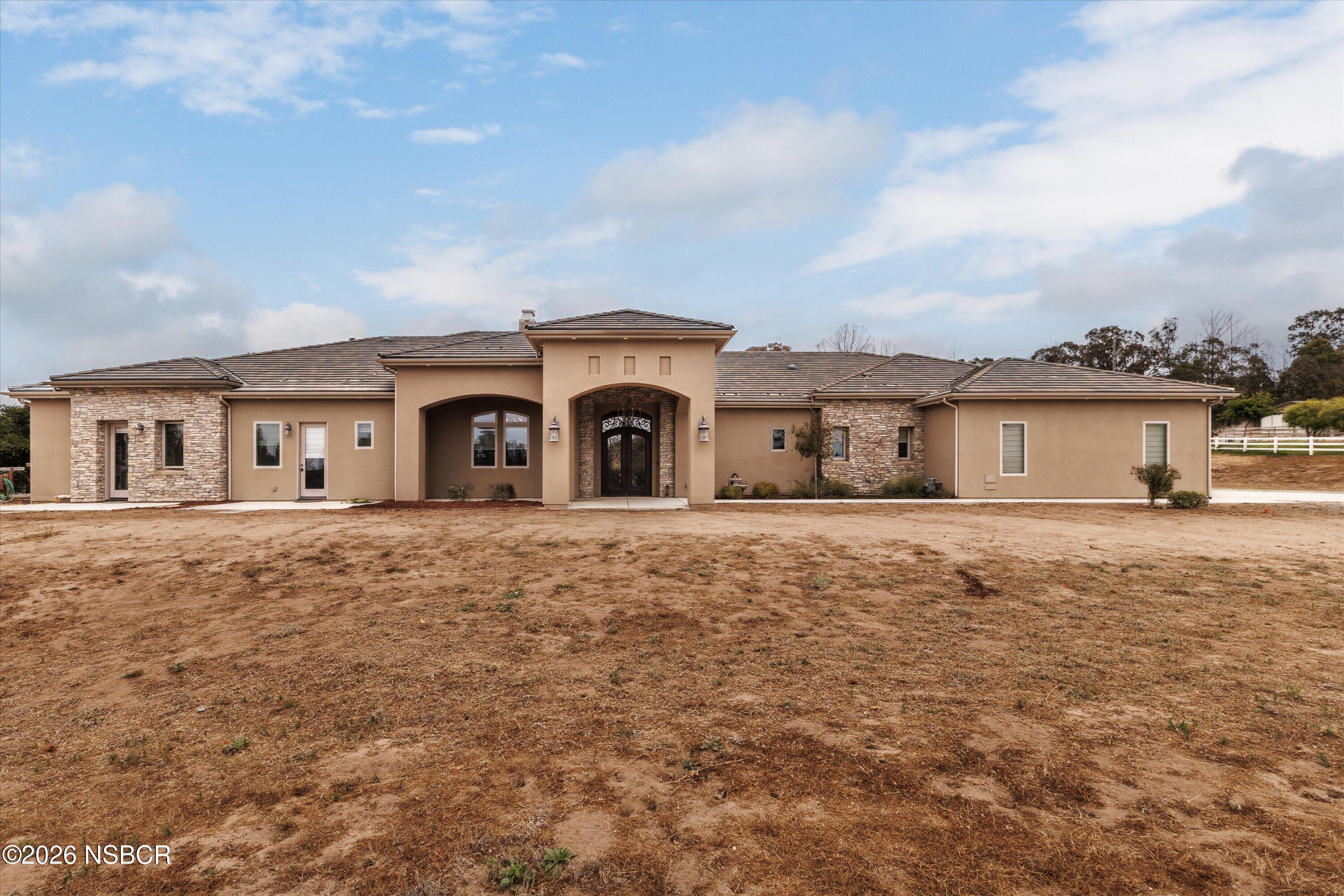 1950 Lemon Ranch Road Arroyo Grande, CA 93420 - Photo 5 of 34 2. Front closeup