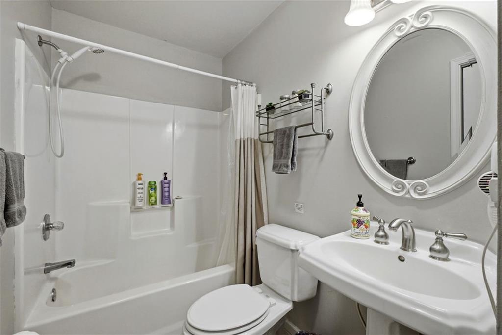 858 River Forest Run Cleveland, GA 30528 - Photo 15 of 41