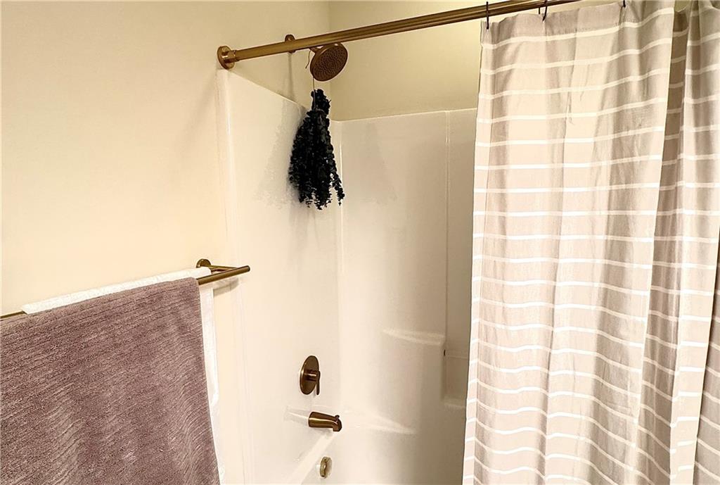 204 Eagle Drive Cranberry Township, PA 16066 - Photo 24 of 34 a bathroom with a shower