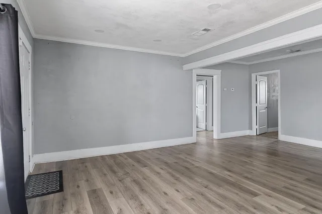 $289,000 | 1211 East Clinton Avenue, Fresno, CA 93704