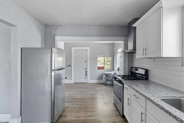 $289,000 | 1211 East Clinton Avenue, Fresno, CA 93704