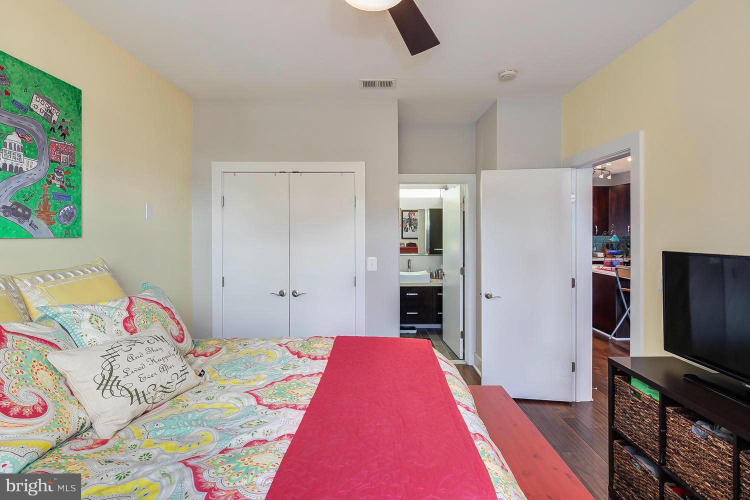 245 15th Street Southeast, Unit 301 Washington, DC 20003 - Photo 24 of 30 Bedroom