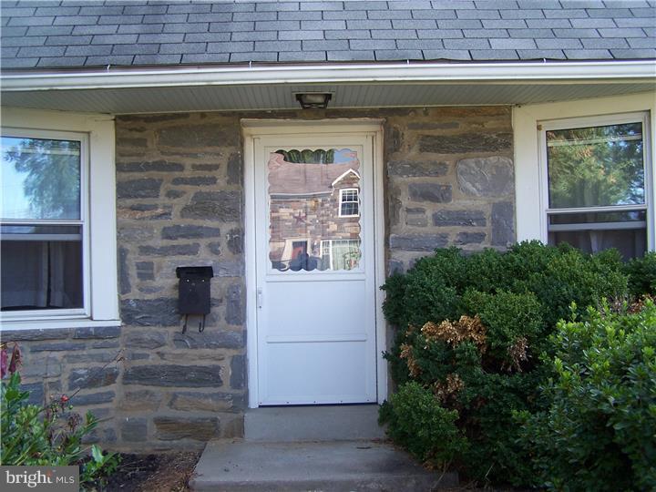 1438 Ashton Road Havertown, PA 19083 - Photo 3 of 16 Exterior Front