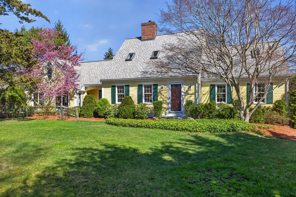 9 Gray Birch Road Sandwich, MA 02537 - Photo 1 of 42
