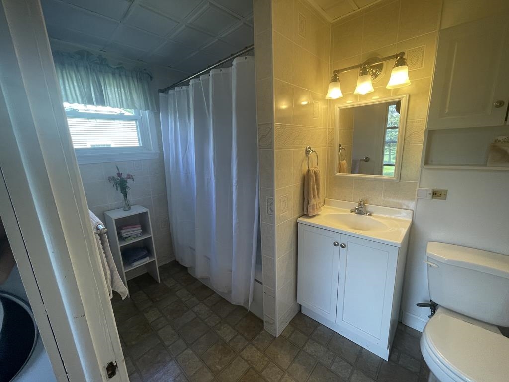5 Ave B Rutland, VT 05701 - Photo 8 of 26