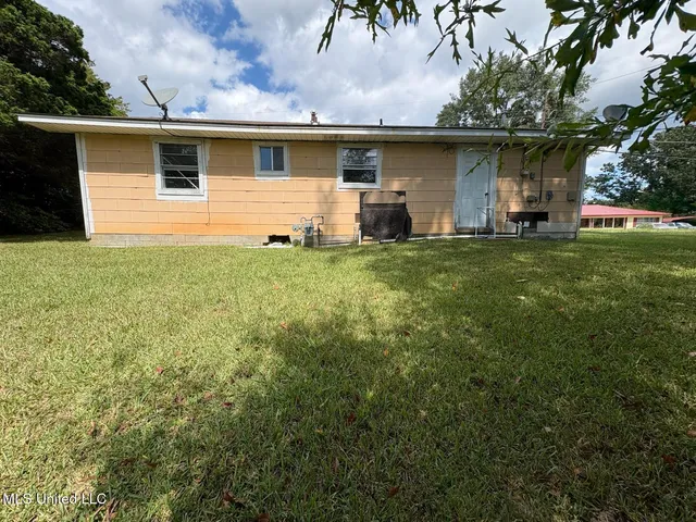 $35,000 | 715 Simpson Drive, Winona, MS 38967