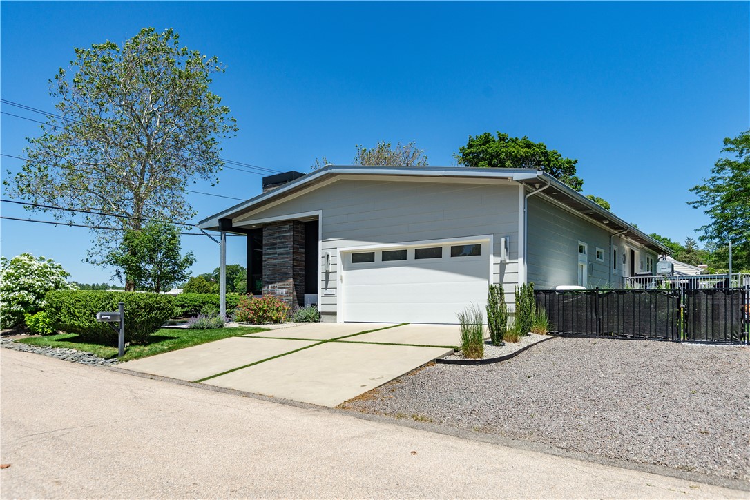 480 Ives Road Warwick, RI 02818 - Photo 13 of 49