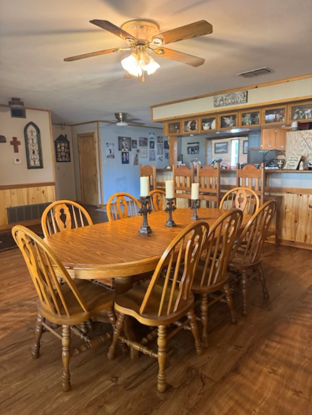 416 Division Street Jewett, TX 75846 - Photo 6 of 36 a dining room with furniture and window