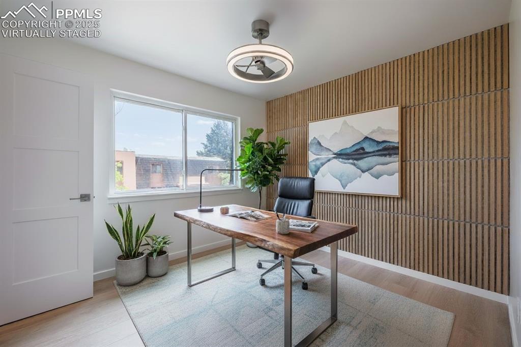 2905 Mesa Road, Unit D Colorado Springs, CO 80904 - Photo 27 of 34 a workspace with furniture and window