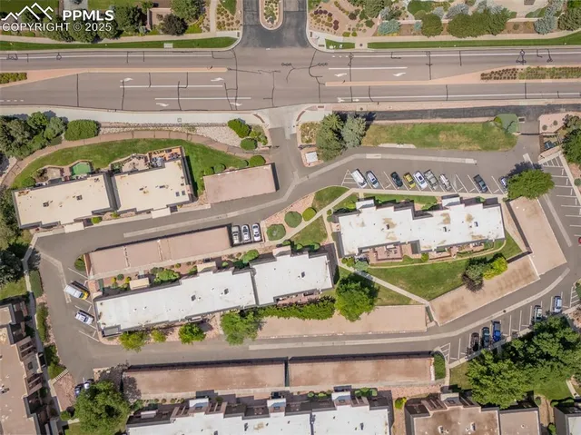 $425,000 | 2905 Mesa Road, Unit D, Colorado Springs, CO 80904