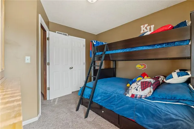 $440,000 | 15132 West 147th Street, Olathe, KS 66062