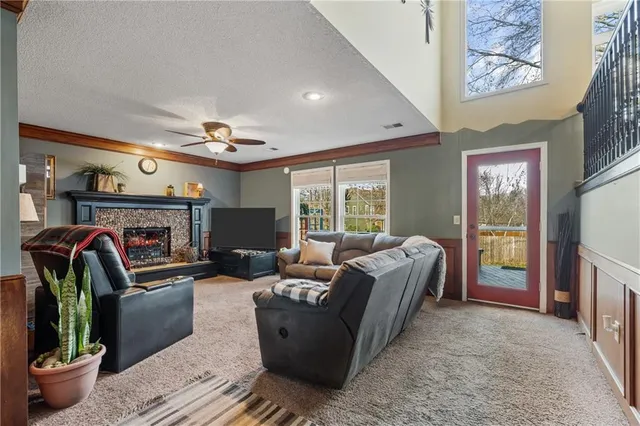 $440,000 | 15132 West 147th Street, Olathe, KS 66062