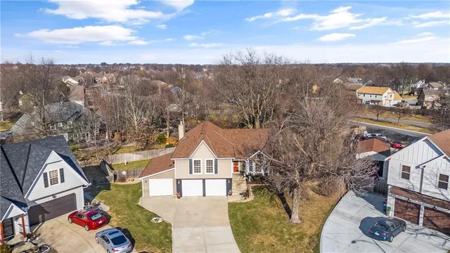 $440,000 | 15132 West 147th Street, Olathe, KS 66062