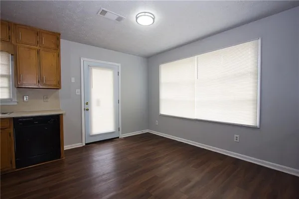 $1,470 | 3252 Inez Drive, Snellville, GA 30078