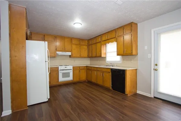 $1,470 | 3252 Inez Drive, Snellville, GA 30078