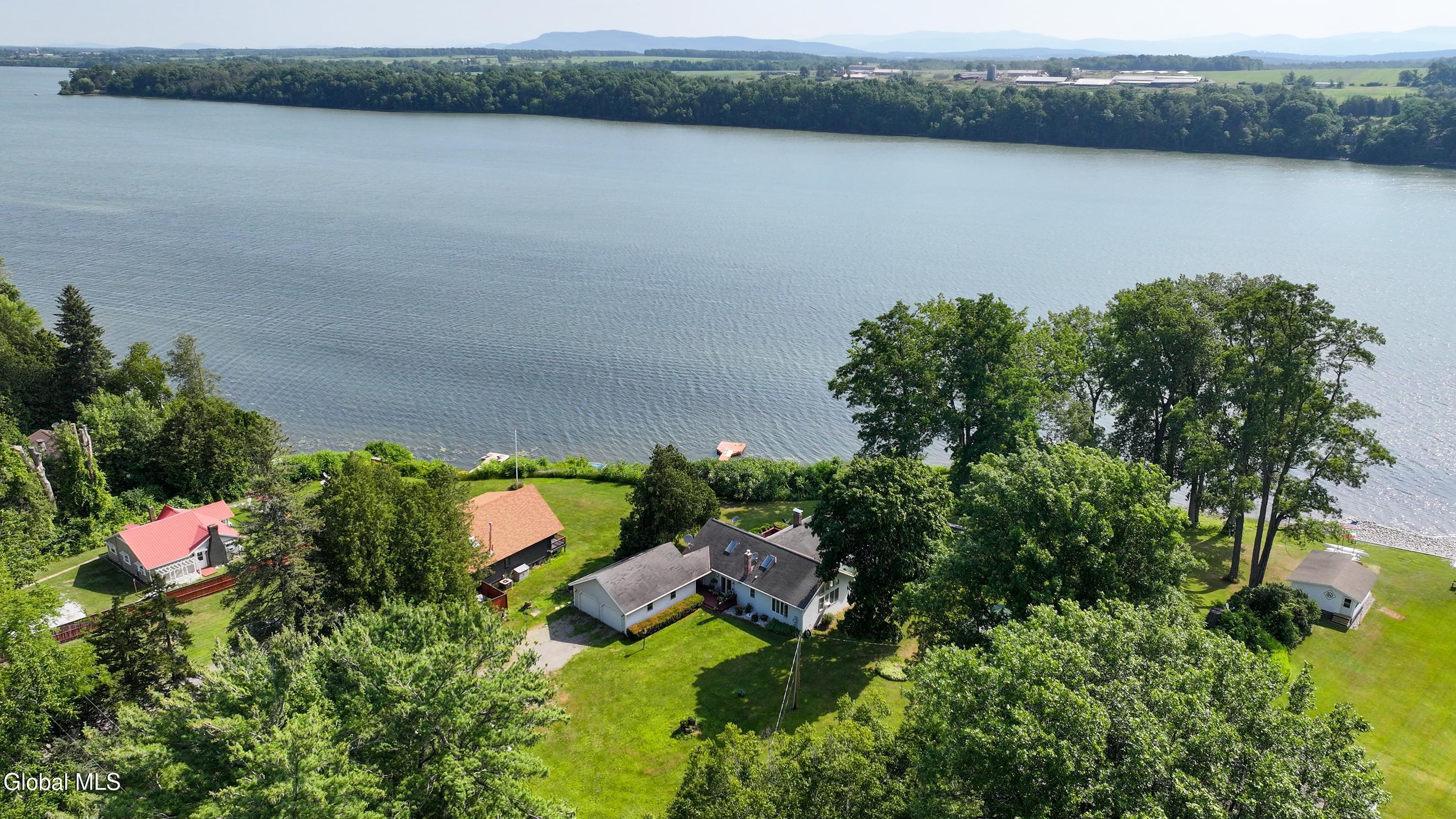 8 Berry Patch Way Crown Point, NY 12928 - Photo 7 of 39 1000008784