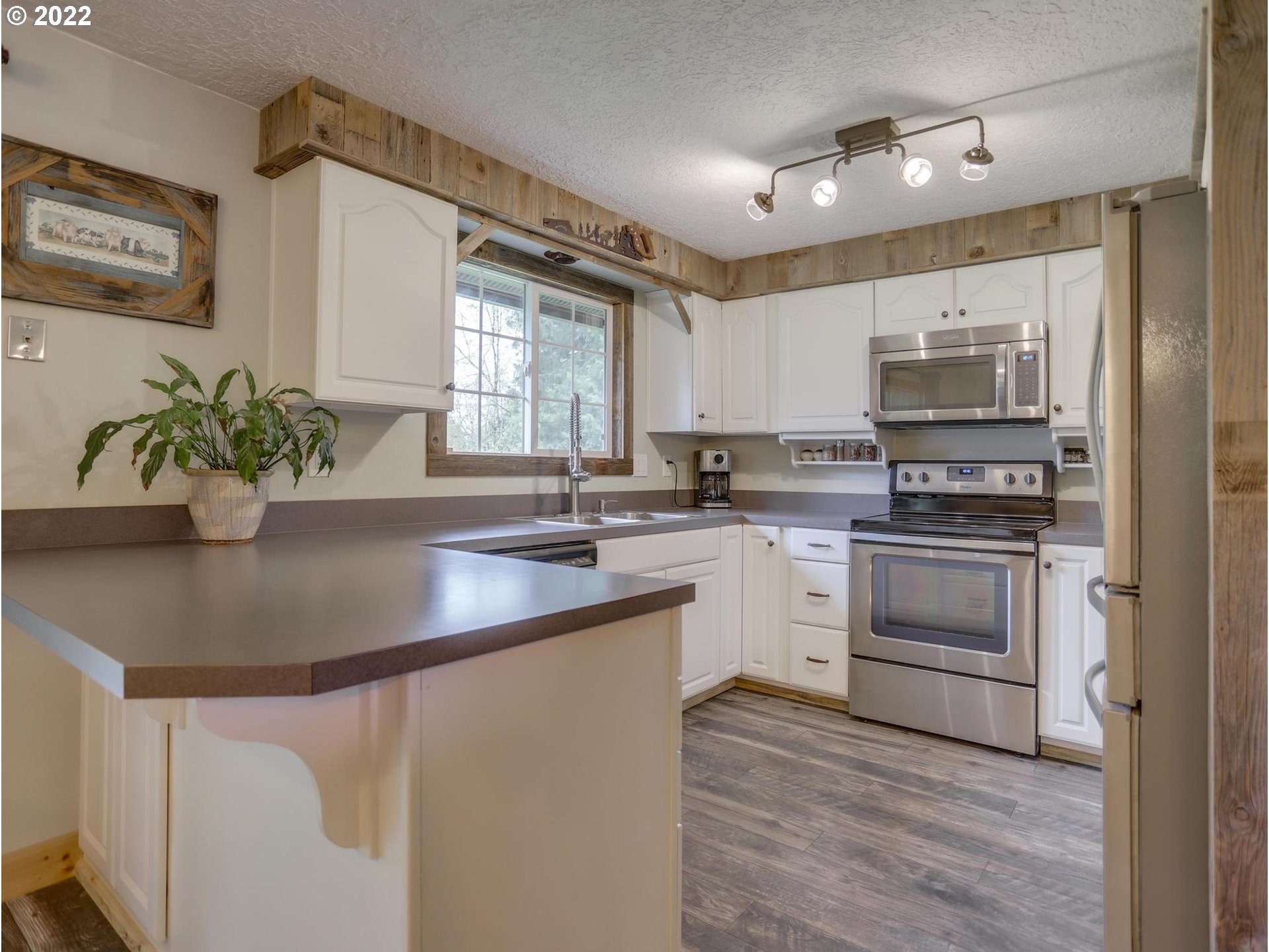 14424 South Graves Road Mulino, OR 97042 - Photo 7 of 32 Gallery Image 7