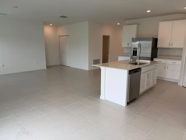 $2,350 | 2167 Lone Oak Lane, Lakeland, FL 33801