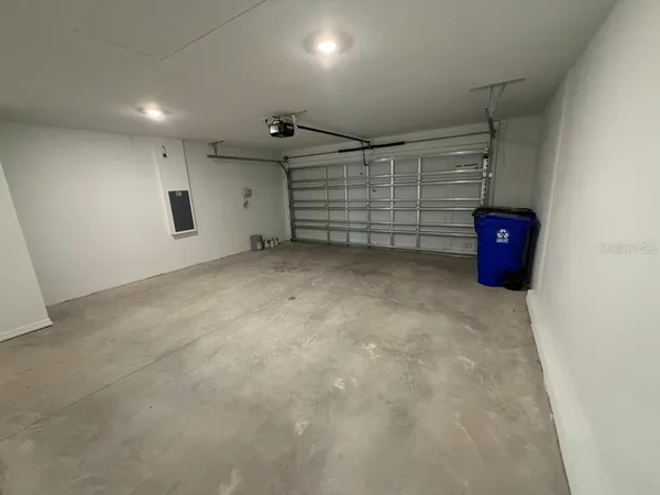 $2,350 | 2167 Lone Oak Lane, Lakeland, FL 33801