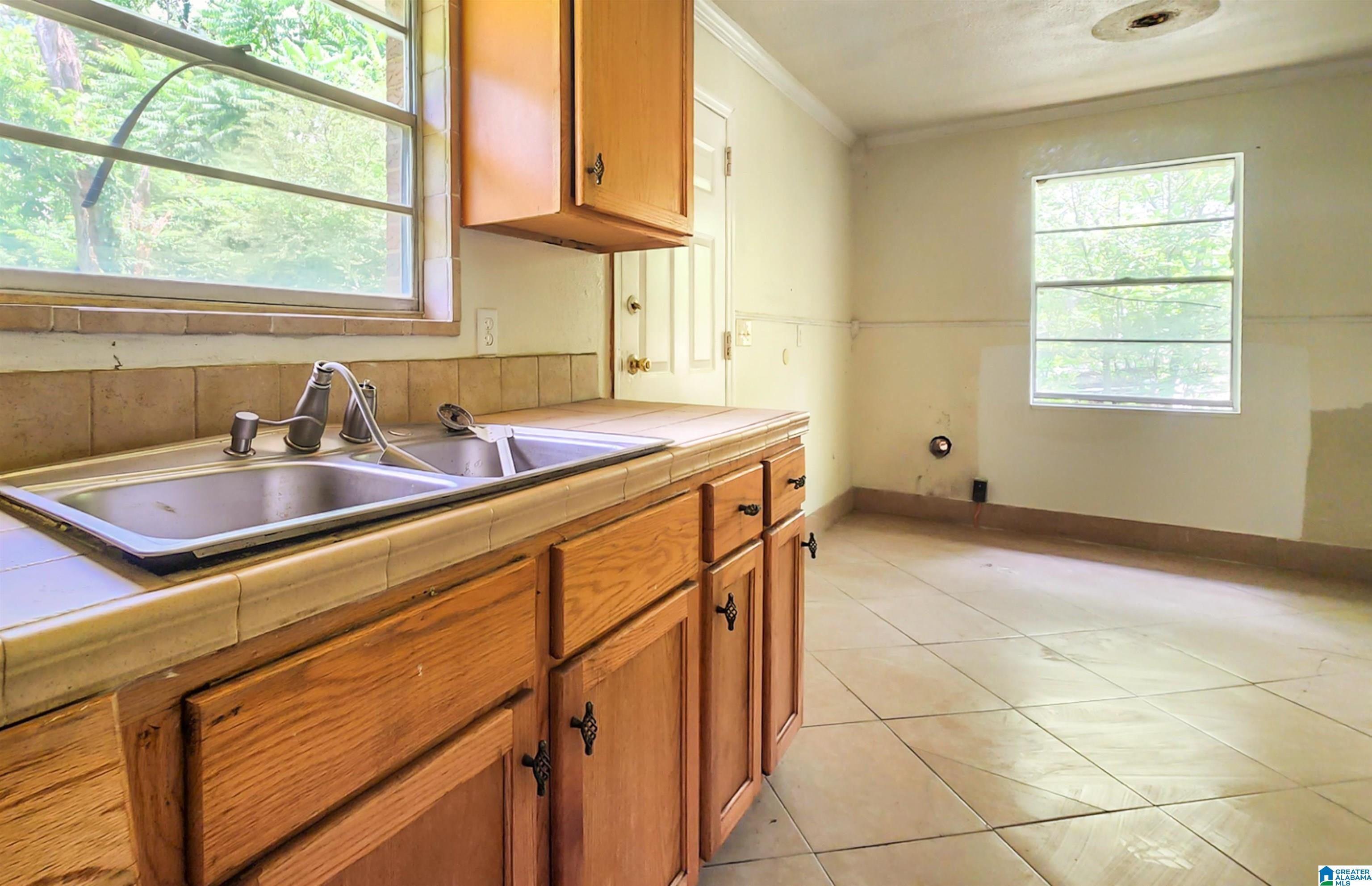 522 64th Street Fairfield, AL 35064 - Photo 12 of 28