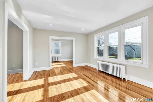 $2,350 | 126 Thomas Street, West Hartford, CT 06119