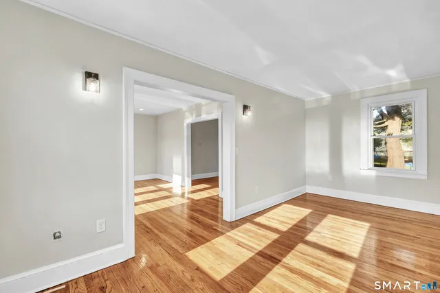 $2,350 | 126 Thomas Street, West Hartford, CT 06119