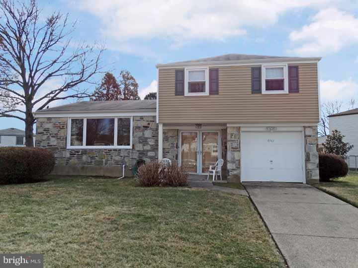 9761 Susan Road Philadelphia, PA 19115 - Photo 1 of 24 Exterior Front