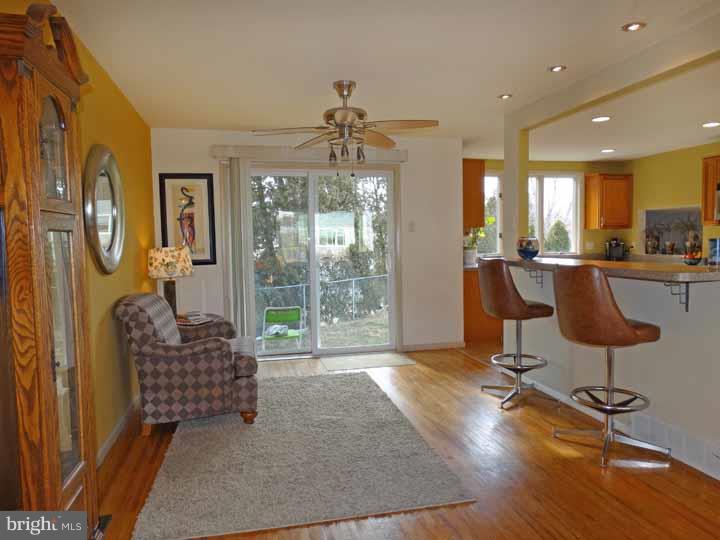 9761 Susan Road Philadelphia, PA 19115 - Photo 9 of 24 Dining Room