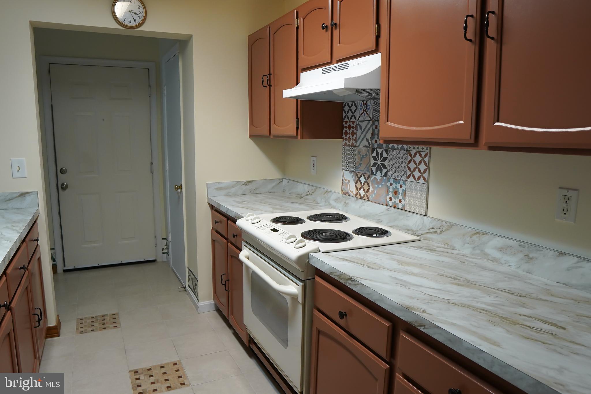 2607 Camelback Lane, Unit 3 Silver Spring, MD 20906 - Photo 5 of 25