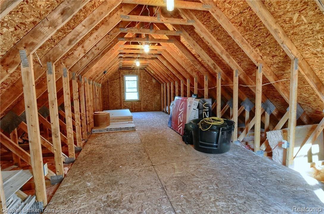 276 Gulley Road Howell, MI 48843 - Photo 27 of 35 60 Bonus_Room.jpg