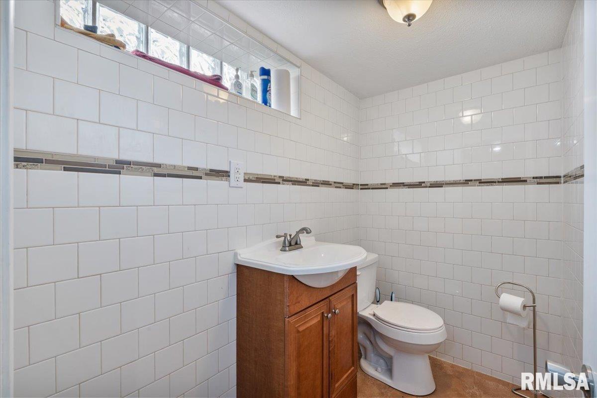 2134 15th Street Moline, IL 61265 - Photo 42 of 50