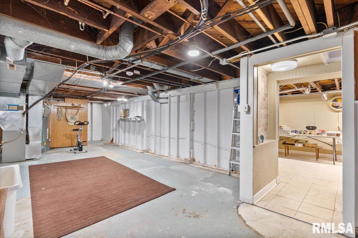 2134 15th Street Moline, IL 61265 - Photo 43 of 50