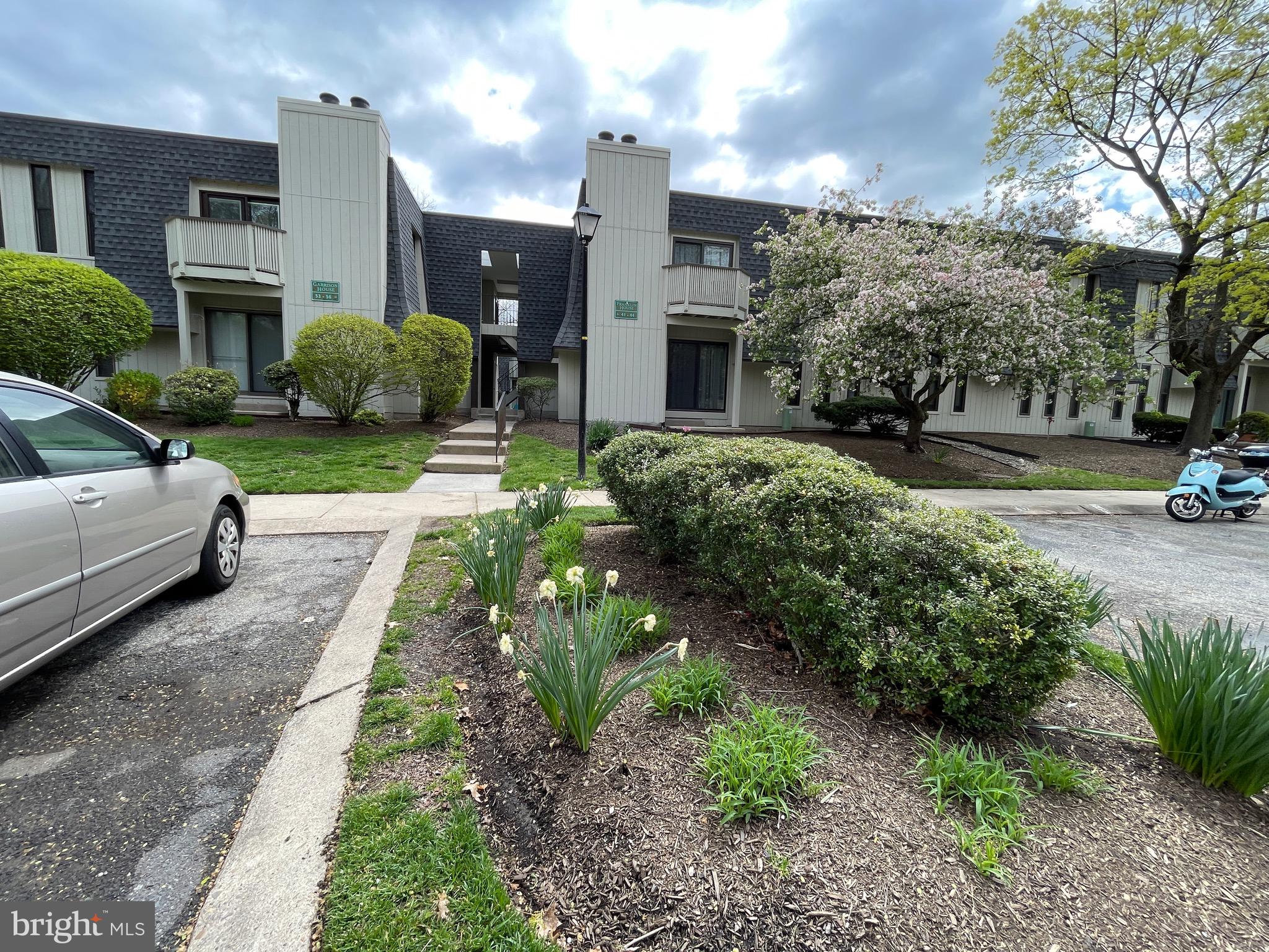 25 South Church Road, Unit 43 43 Maple Shade, NJ 08052 - Photo 2 of 25 Gallery Image 2