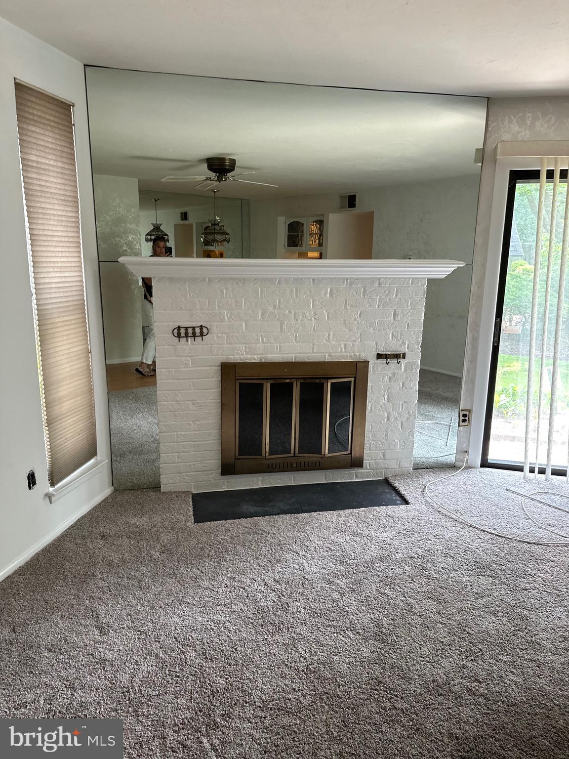 25 South Church Road, Unit 43 43 Maple Shade, NJ 08052 - Photo 4 of 25 Newly painted