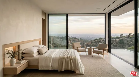 $18,800,000 | 1680 Alta Mura Road, Pacific Palisades, CA 90272