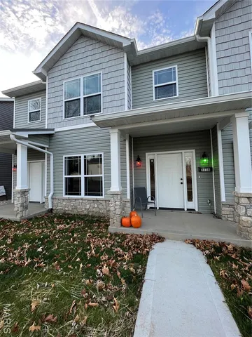 $2,100 | 313 North Lincoln Avenue, Unit B, O'Fallon, IL 62269