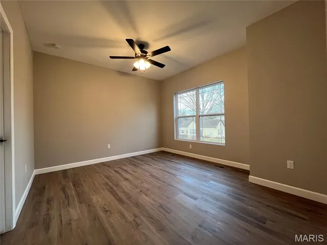 $2,100 | 313 North Lincoln Avenue, Unit B, O'Fallon, IL 62269