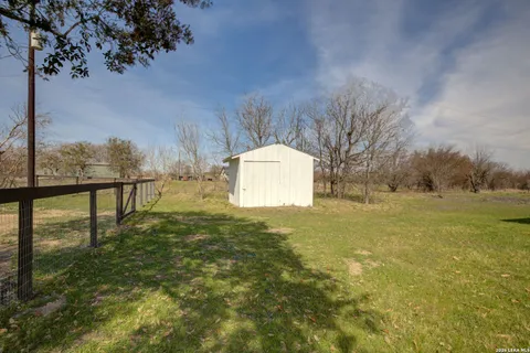 $289,500 | 1885 Marion Road, Marion, TX 78124