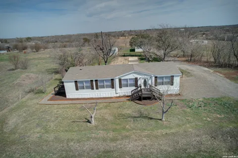 $289,500 | 1885 Marion Road, Marion, TX 78124