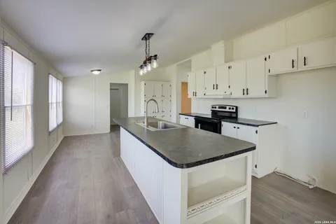 $289,500 | 1885 Marion Road, Marion, TX 78124