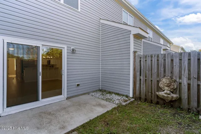 $1,895 | 4545 Exuma Lane, Wilmington, NC 28412