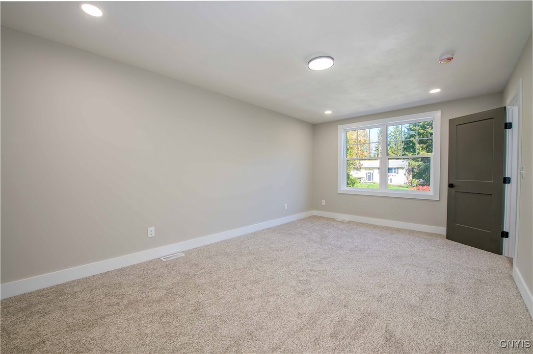 4792 Countryside Drive Onondaga, NY 13215 - Photo 20 of 42 Primary Bedroom Suite