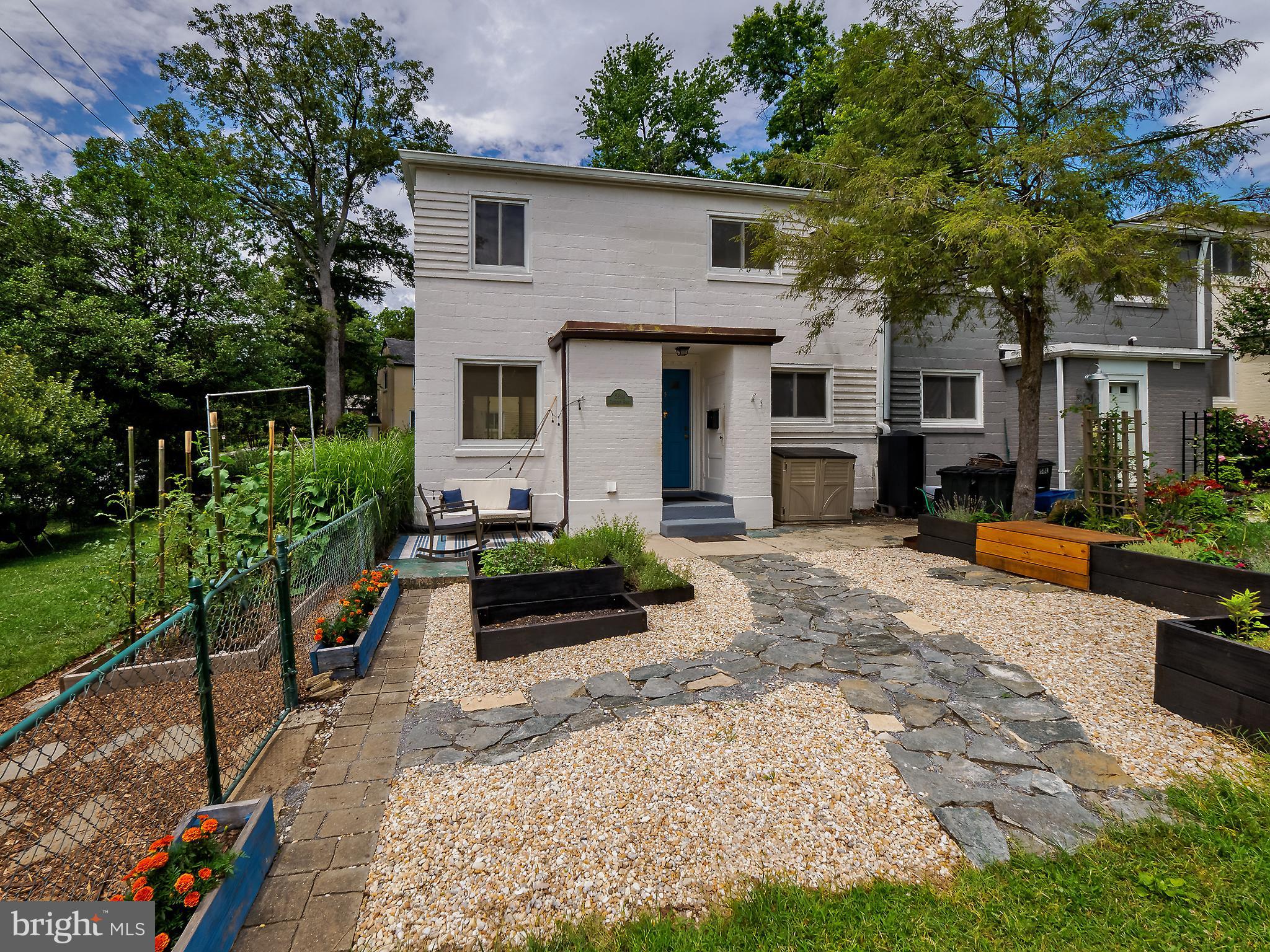 58 Crescent Road Greenbelt, MD 20770 - Photo 4 of 34 Front Exterior