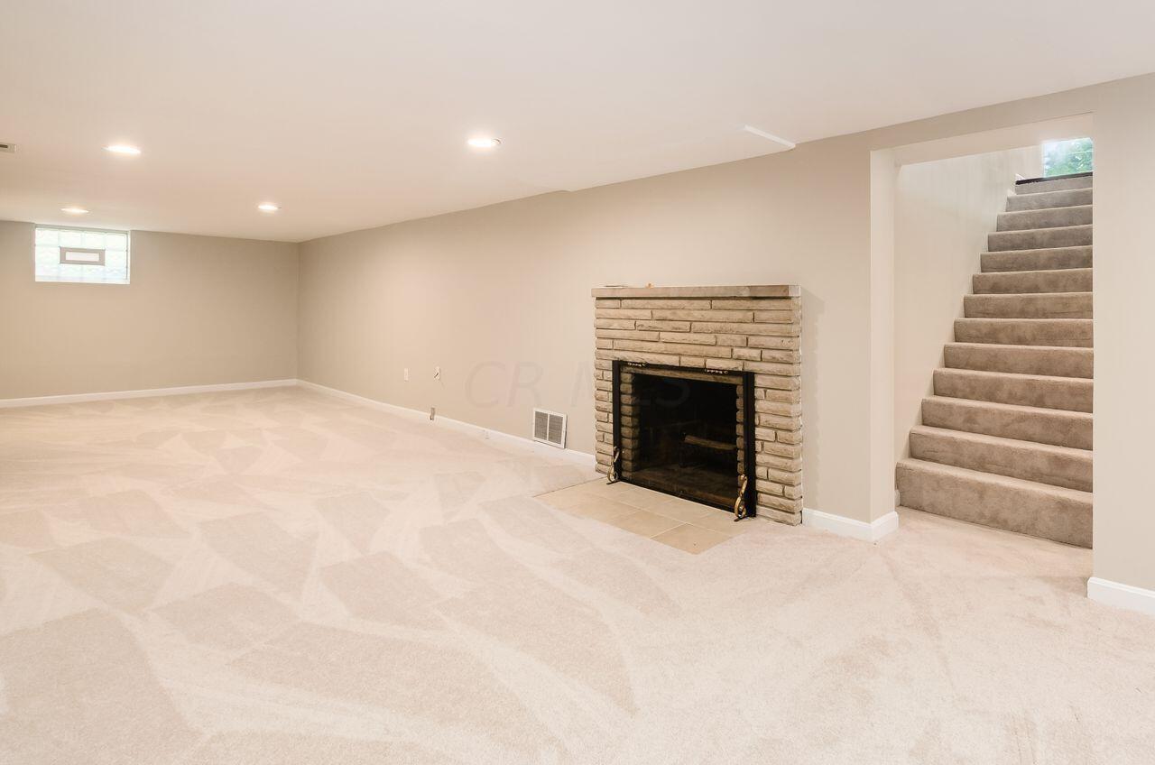 2025 Zollinger Road Columbus, OH 43221 - Photo 25 of 53 L_2025_Zollinger_Rd081